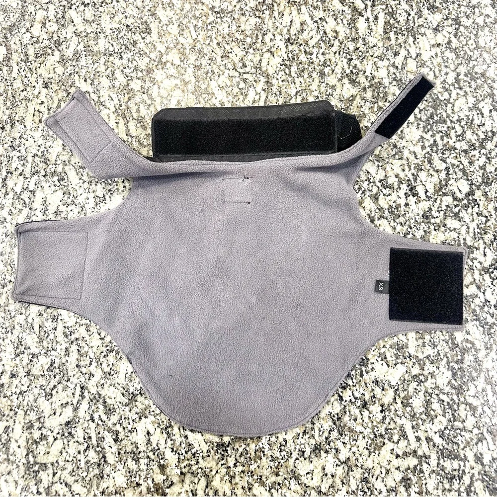 Spiked Dog Vest Black 🥳HOST PICK🥳 - Picture 8 of 11